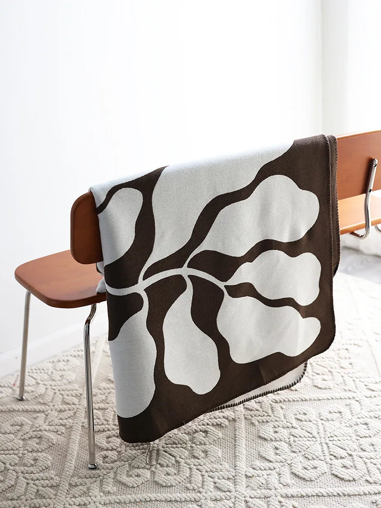 Throw Blanket Jacquard Vine Pattern Nordic Retro Vintage Bedroom Sofa Couch Living Room Home Decor Housewarming Gift Unique Decor