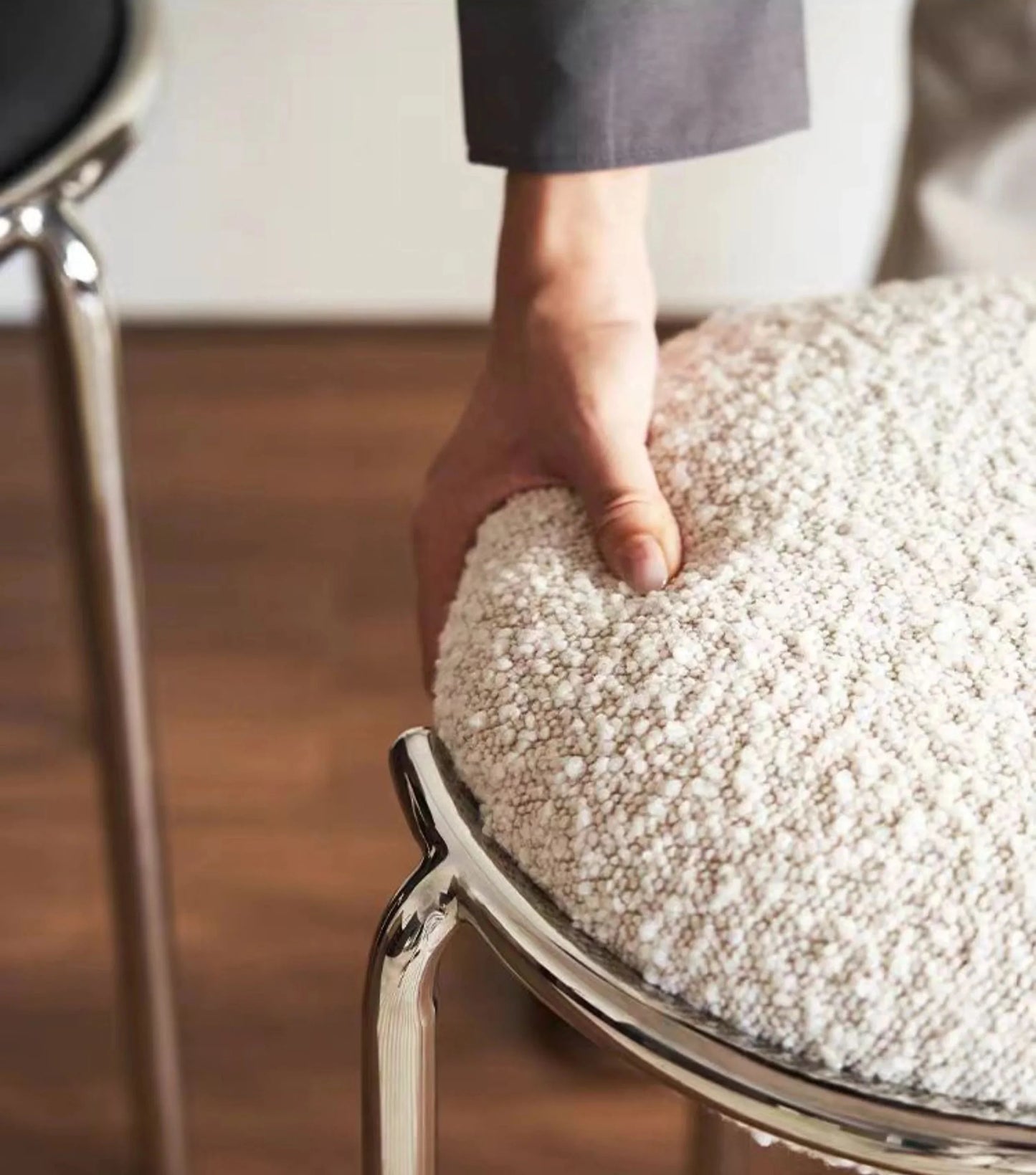 Round Stool Chair Stainless Steel Frame Contemporary Furniture Bedroom Living Room Office Kitchen Home Decor Accent Gift