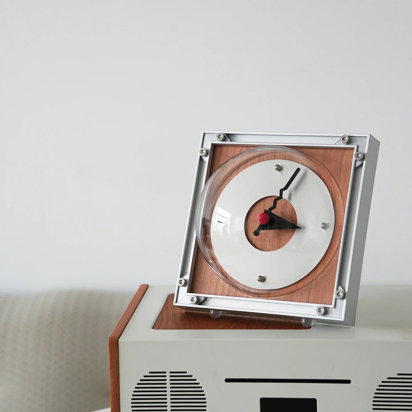 Wall Clock Desk Clock Aluminum Bauhaus Industrial Mid-Century Retro Vintage Wood Living Room Office Bedroom Home Decor Gift