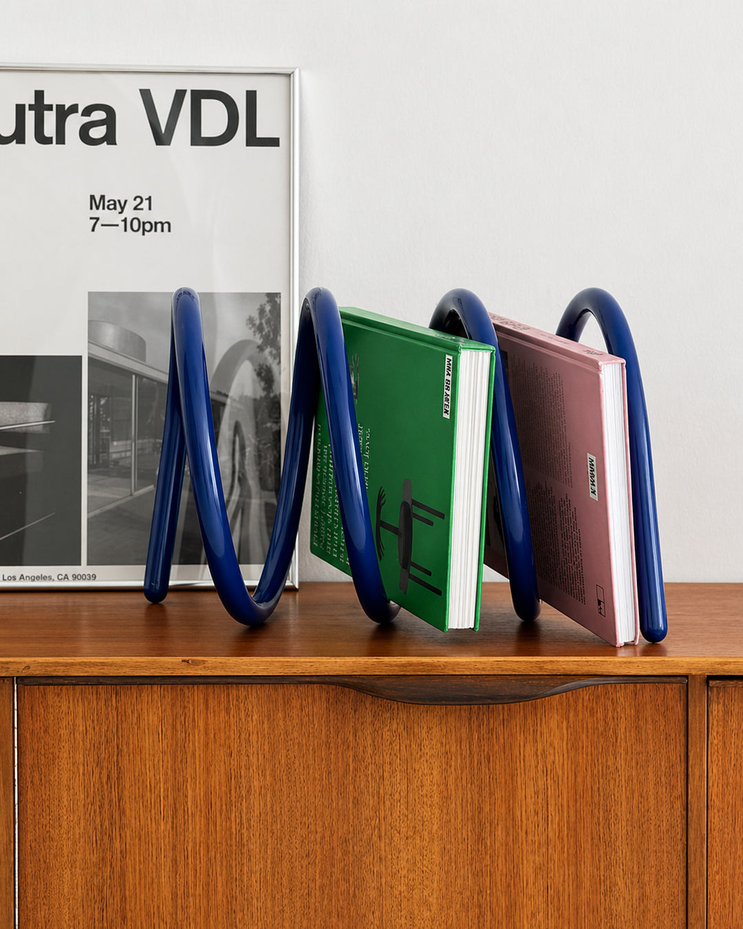Magazine Rack Book Holder Coiled Metal Bookshelf Mid-Century Retro Colorful Floor Living Room Office Bedroom Home Decor Gift